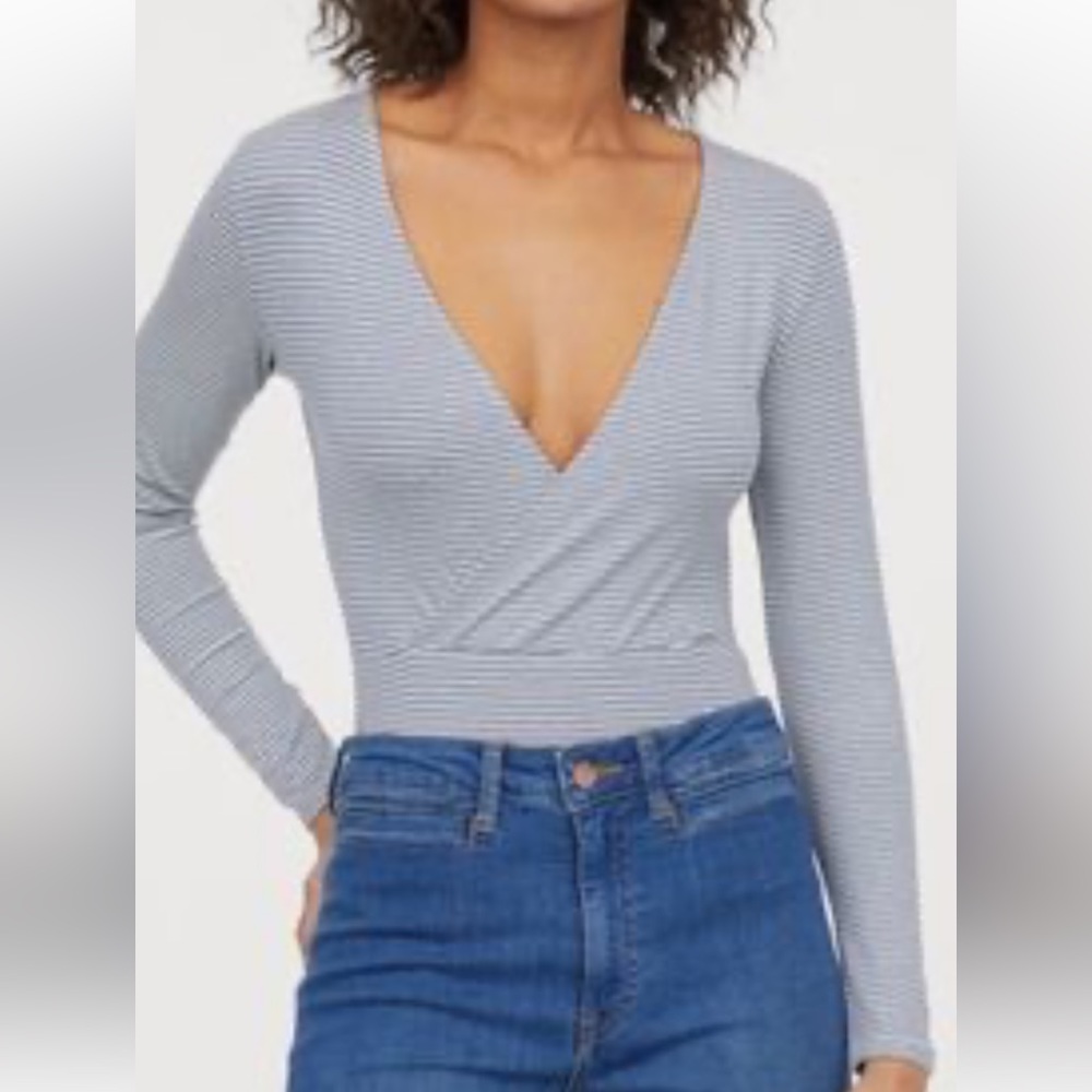 H&M white and blue bodysuit